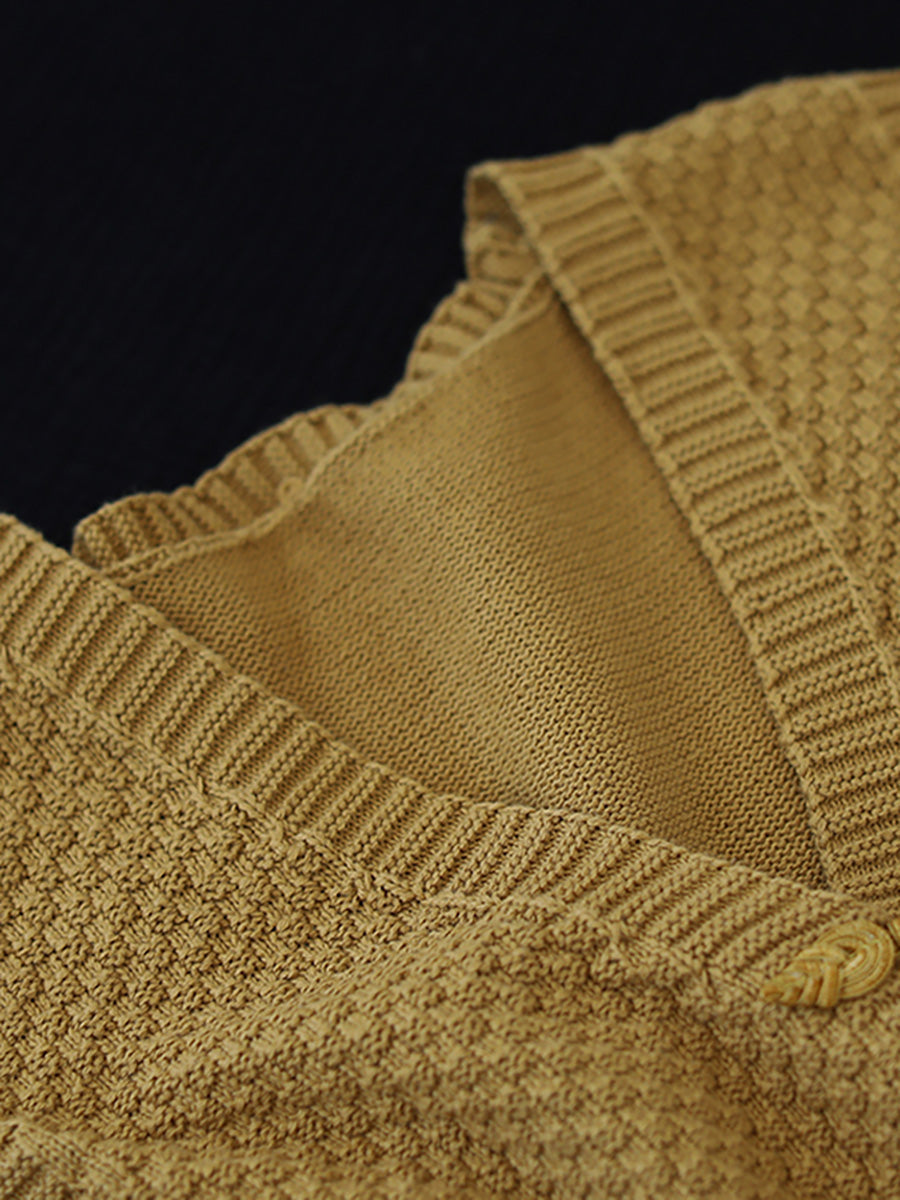 Artisan Kötött Mellény V-kivágással és Gombokkal | Plus Size