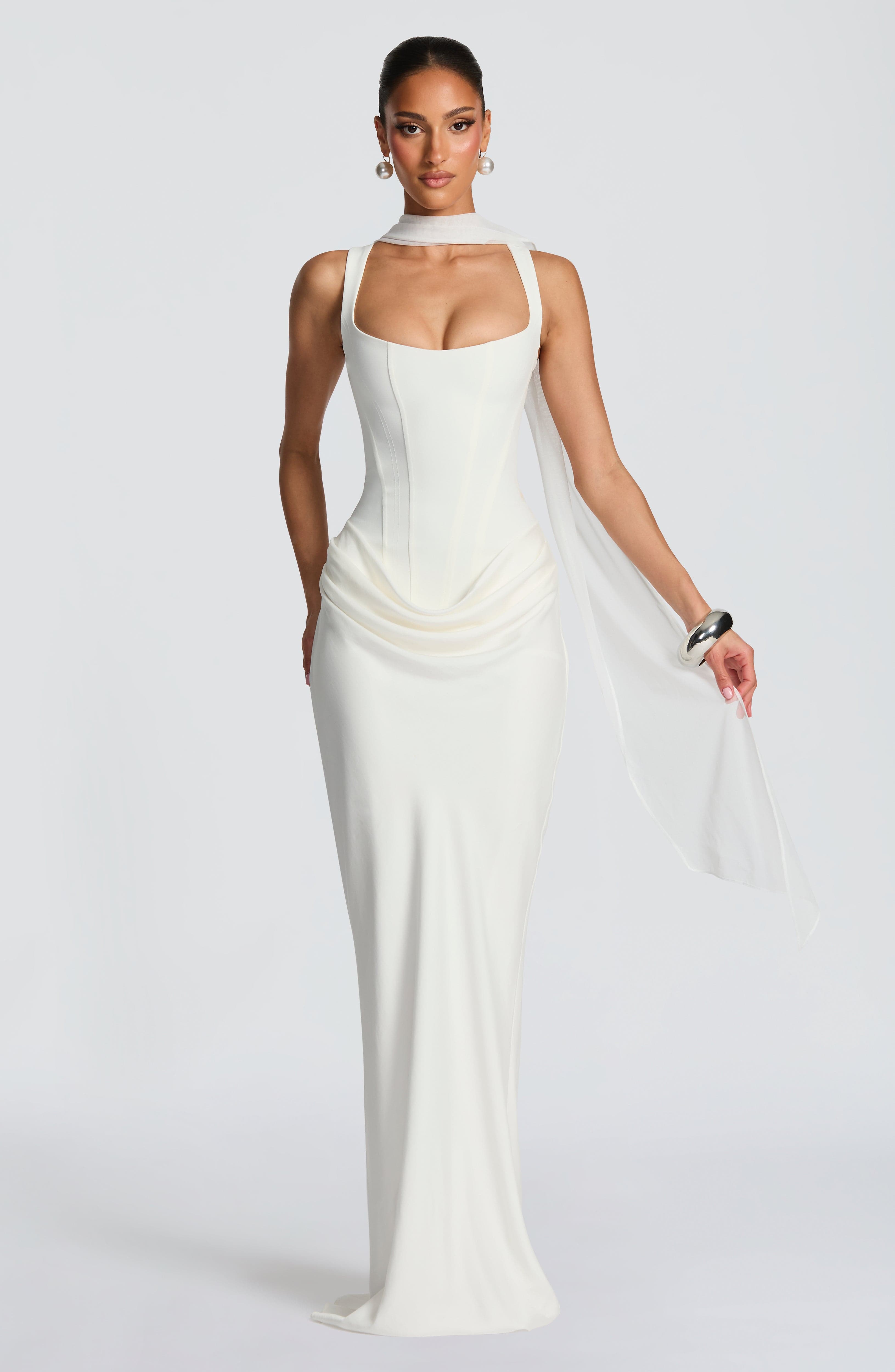 Adelina | Maxi dress with square neckline