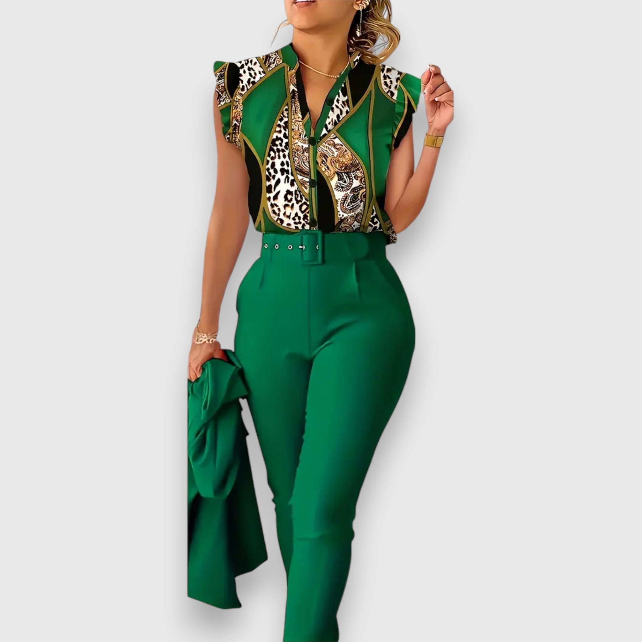 Two-piece set with a modern leopard print