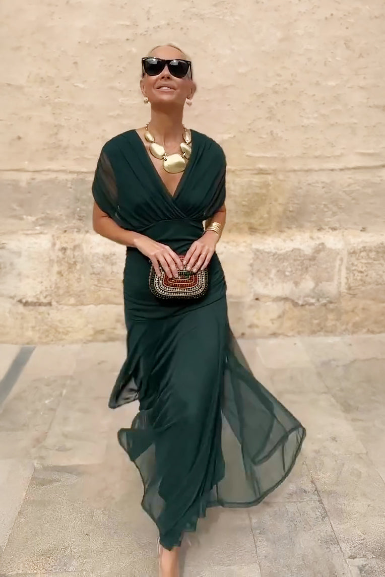 Luisa V-nyakú ruha
