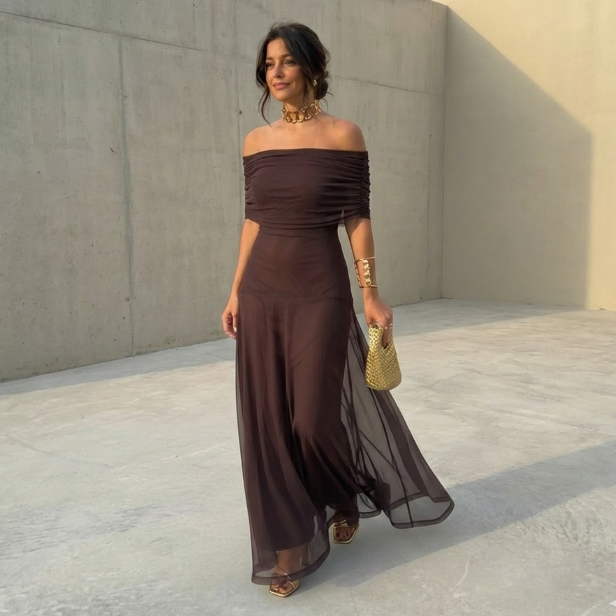 Uma - Long, Loose Dress with an Elegant Design