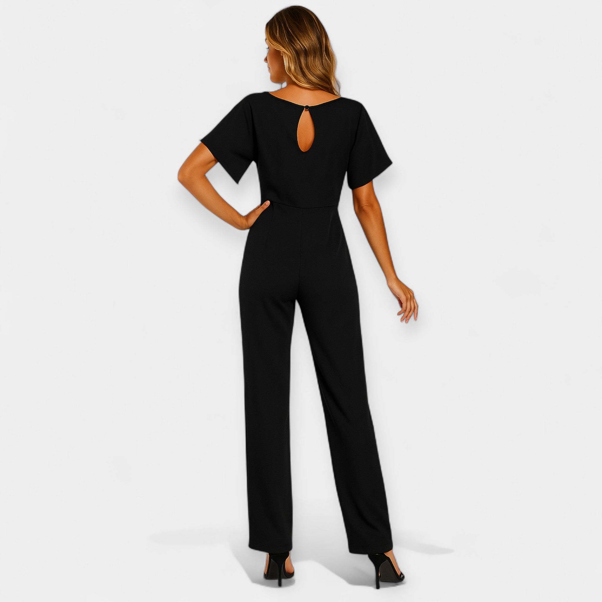 Set with a support belt