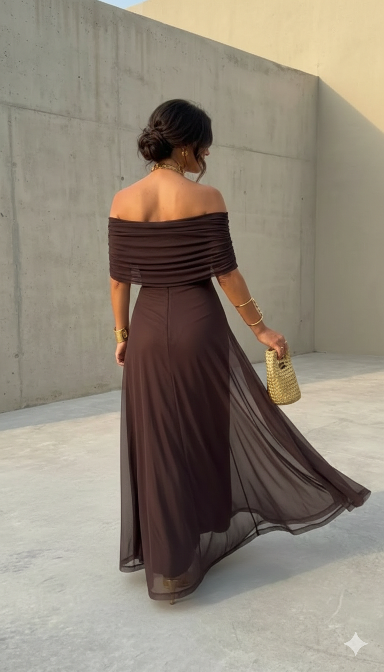Uma - Long, Loose Dress with an Elegant Design