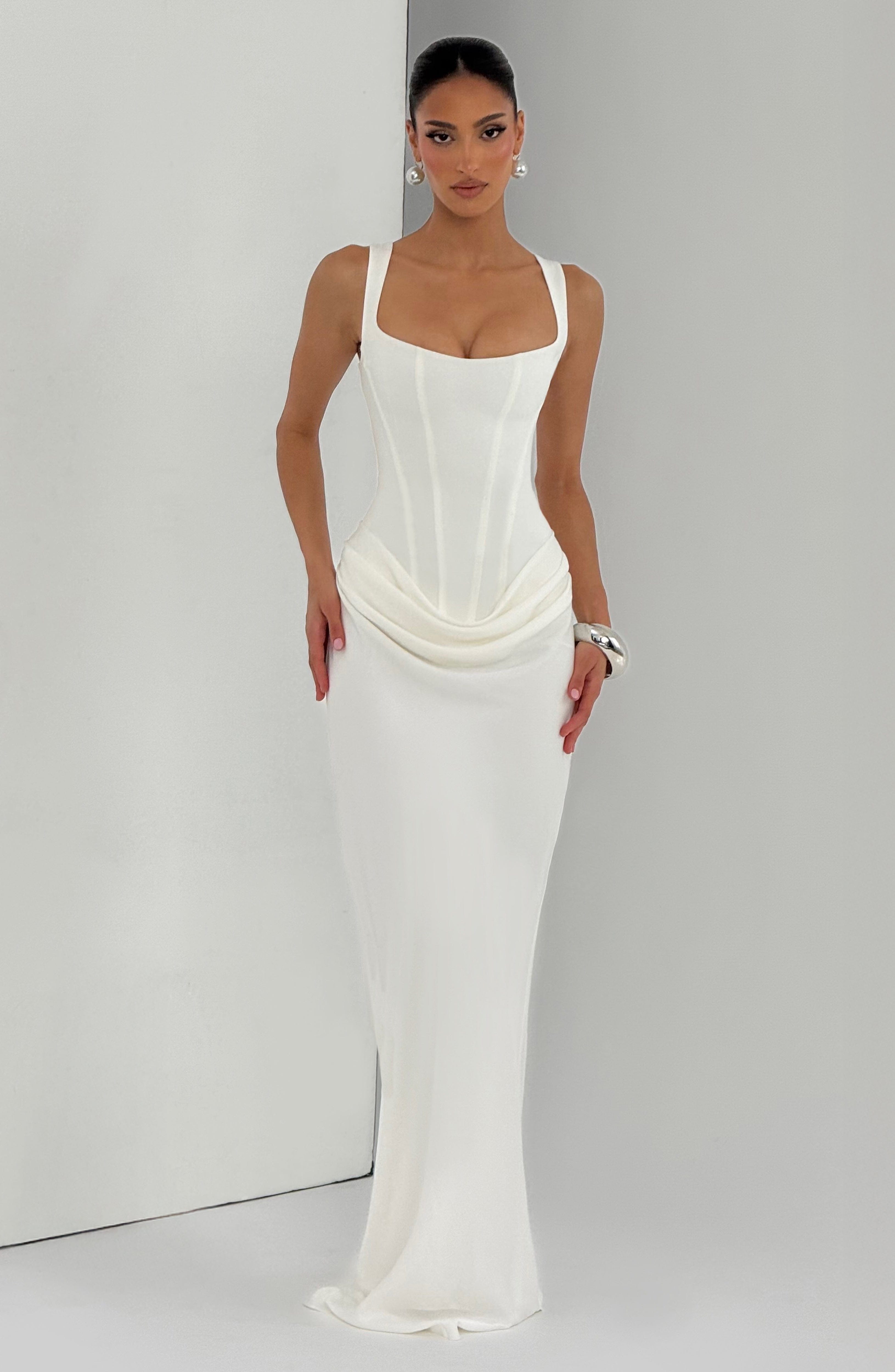 Adelina | Maxi dress with square neckline