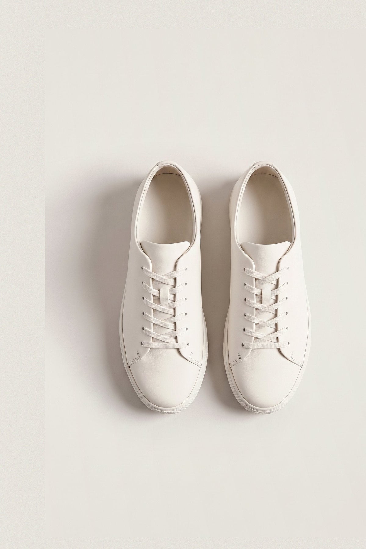 Pelle Alacsony Szárú Fűzős Sneaker